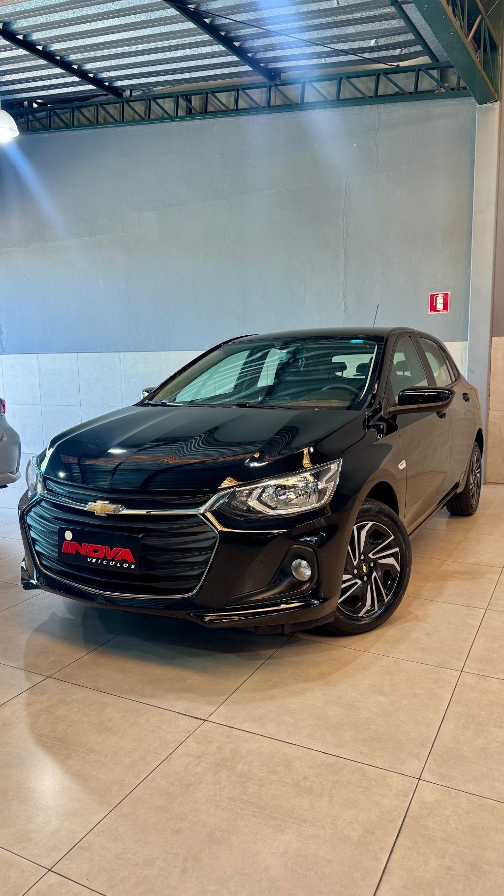 ONIX HATCH LT 1.0 12V Flex 5p Mec. — foto 2