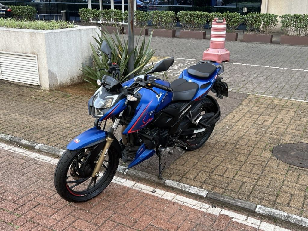 APACHE RTR 200cc — foto 1