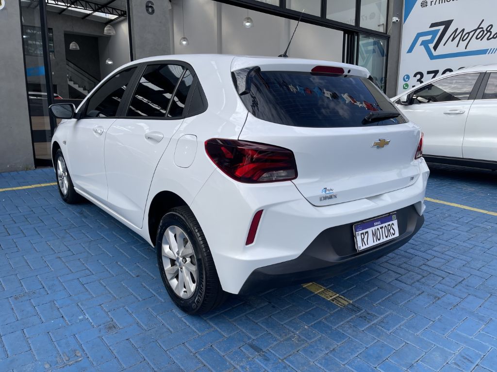 ONIX HATCH LT 1.0 12V Flex 5p Mec. — foto 7