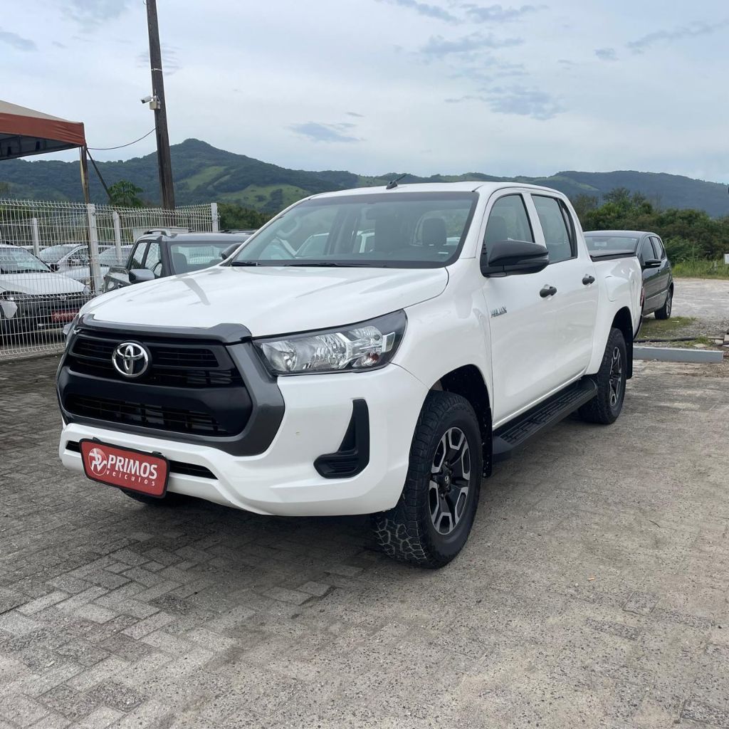 Toyota Hilux CD 4x4 2.8 Diesel Mec.