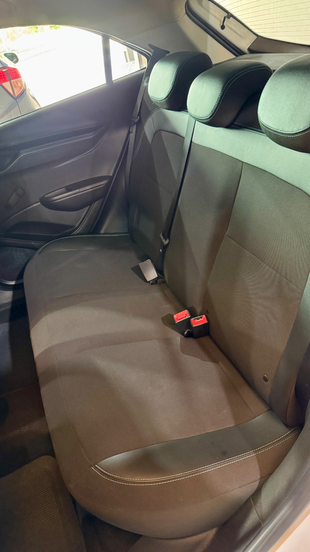ONIX HATCH 1.0 12V Flex 5p Mec. — foto 9
