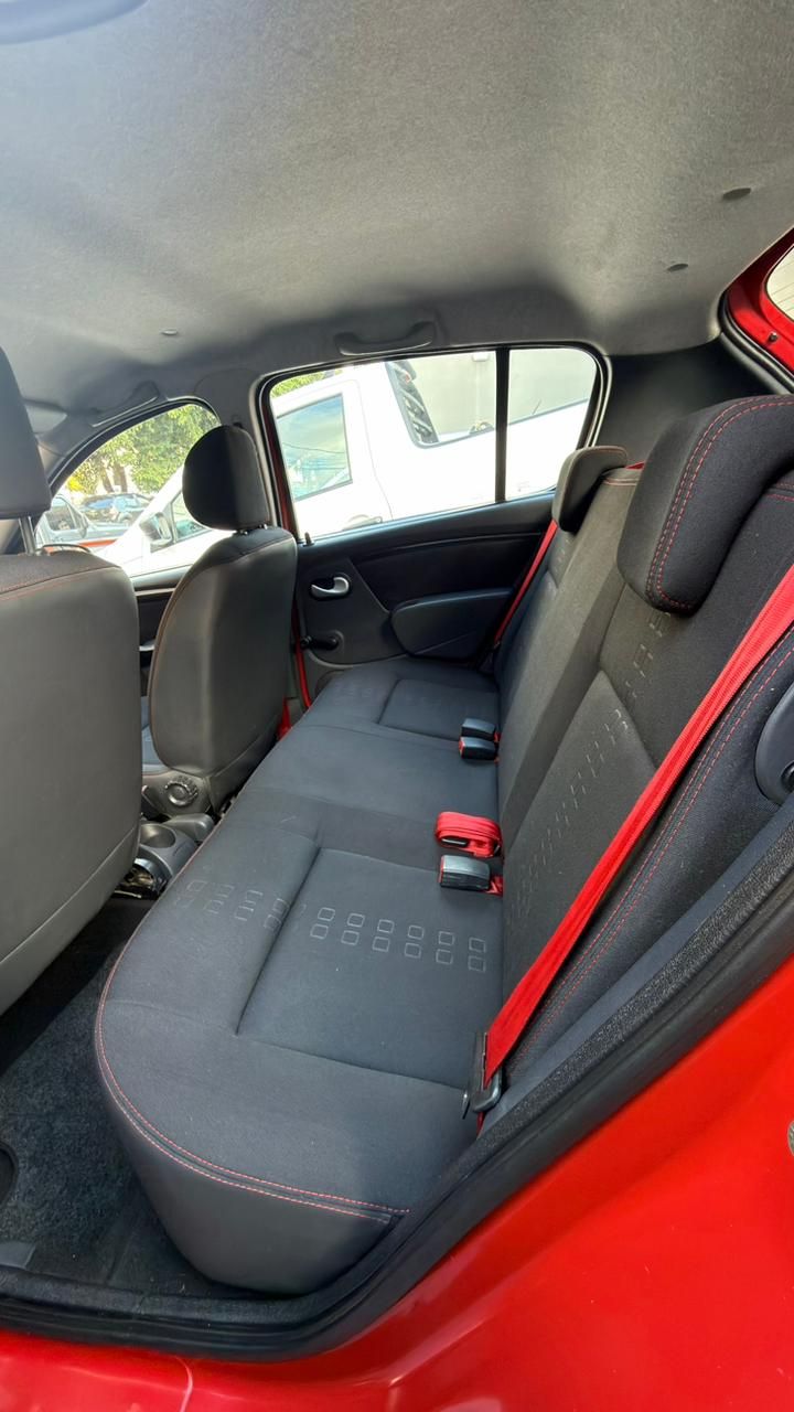 RENAULT SANDERO GT LINE — foto 9