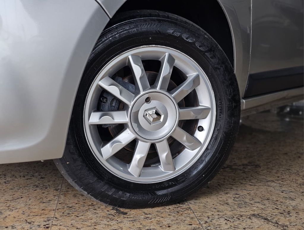 SANDERO Privilège Hi-Flex 1.6 16V 5p Aut — foto 12
