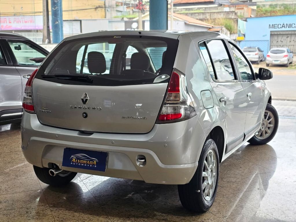 SANDERO Privilège Hi-Flex 1.6 16V 5p Aut — foto 3