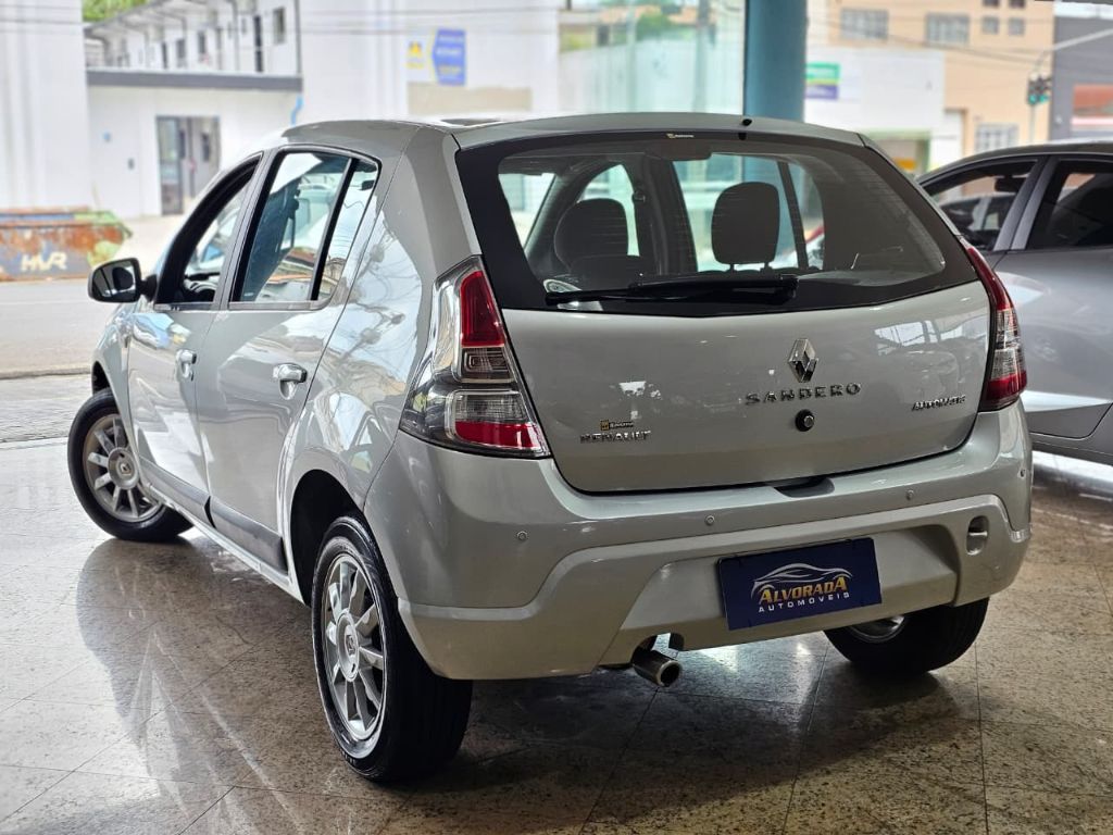 SANDERO Privilège Hi-Flex 1.6 16V 5p Aut — foto 4