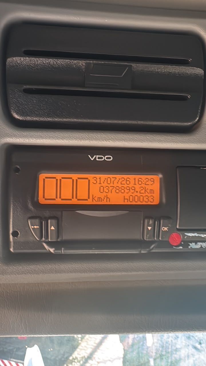 Atego 3030 CE 8x2 TANQUE  — foto 9