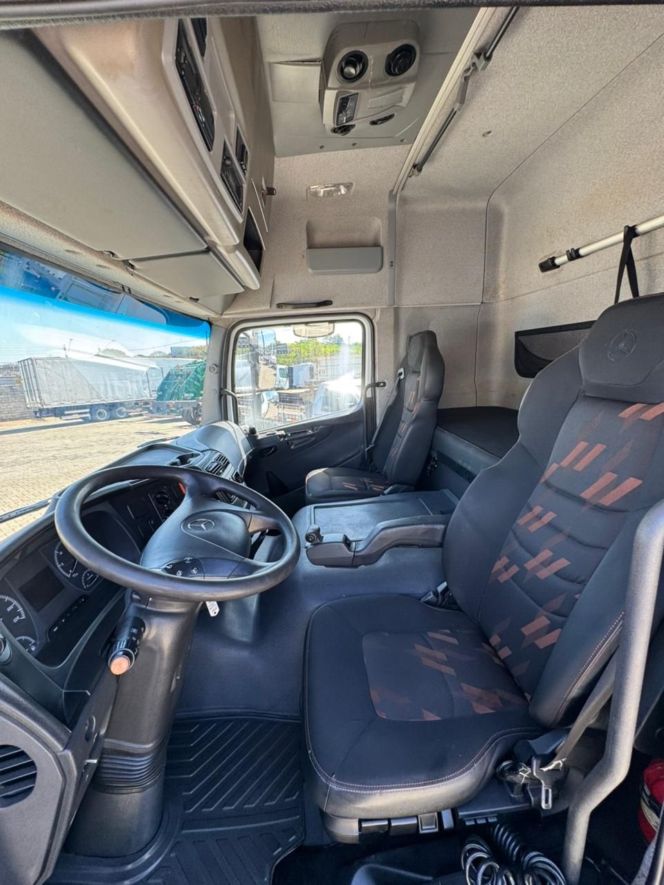 MB ATEGO 3030 TETO ALTO - TANQUE DE COMBUSTÍVEL — foto 10