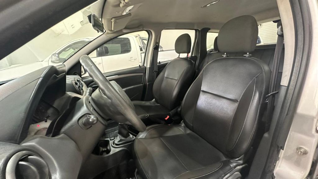 DUSTER Expression 1.6 Hi-Flex 16V Mec.