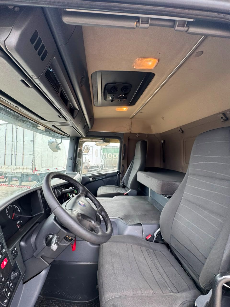 SCANIA P 310 - TANQUE COMBUSTÍVEL  — foto 10