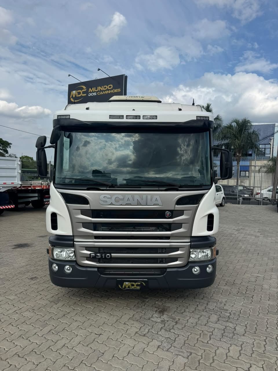 SCANIA P 310 - TANQUE COMBUSTÍVEL  — foto 2