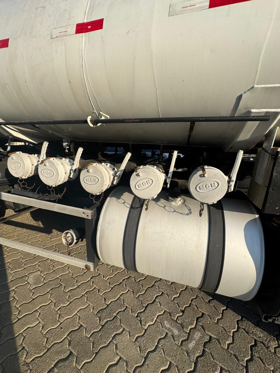 P-310 B 8x2 (diesel) (E5) — foto 7
