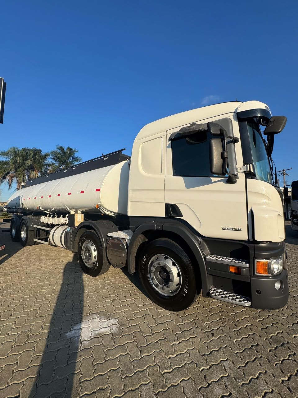 P-310 B 8x2 (diesel) (E5) — foto 5