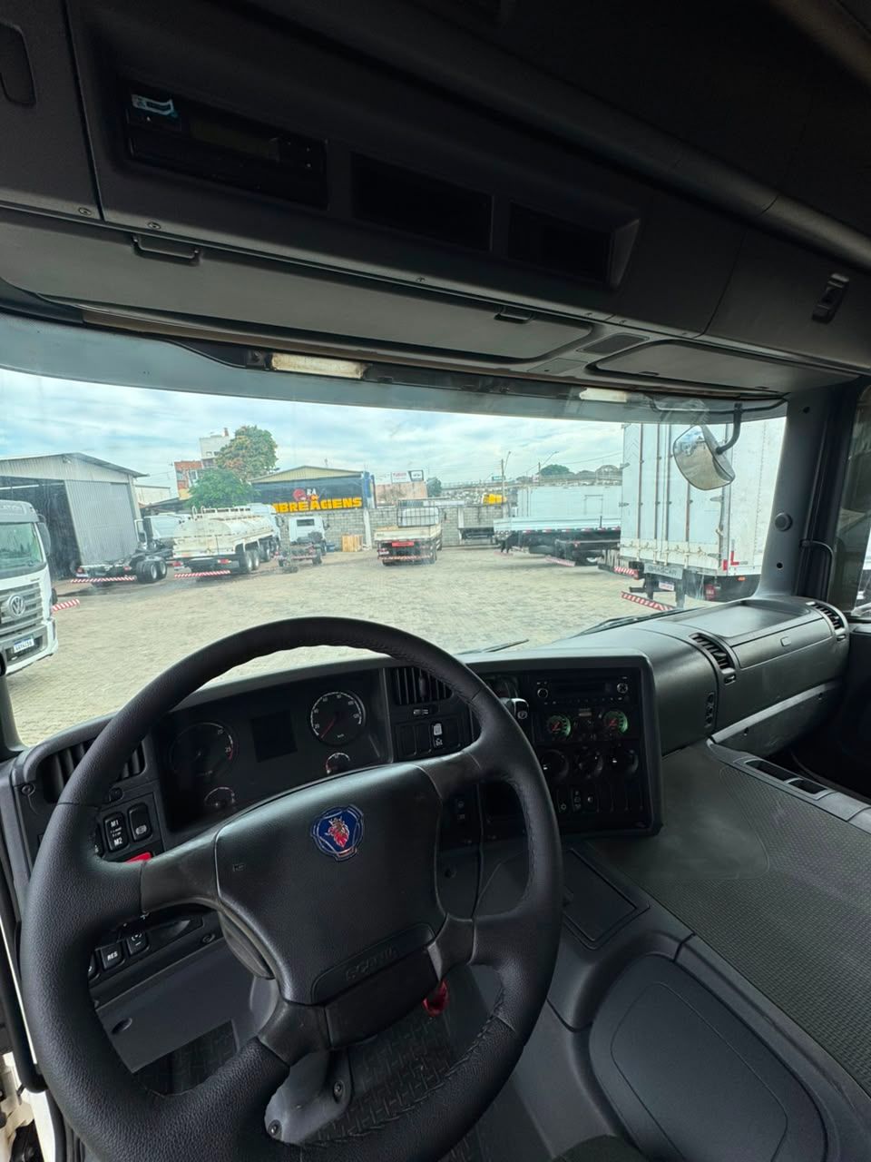 SCANIA P 310 - TANQUE COMBUSTÍVEL  — foto 9