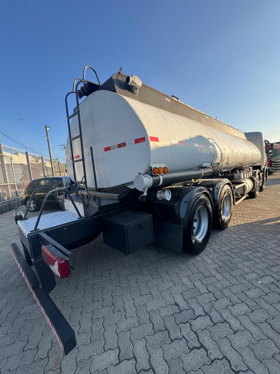 P-310 B 8x2 (diesel) (E5) — foto 8