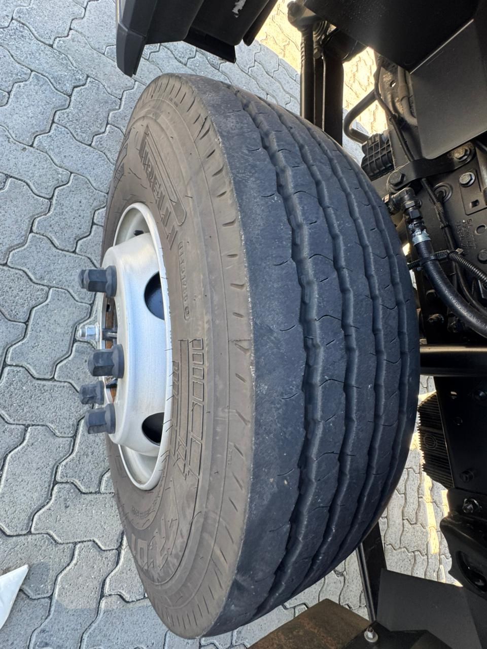11-180 Delivery 4x2 2p (diesel)(E6) — foto 12