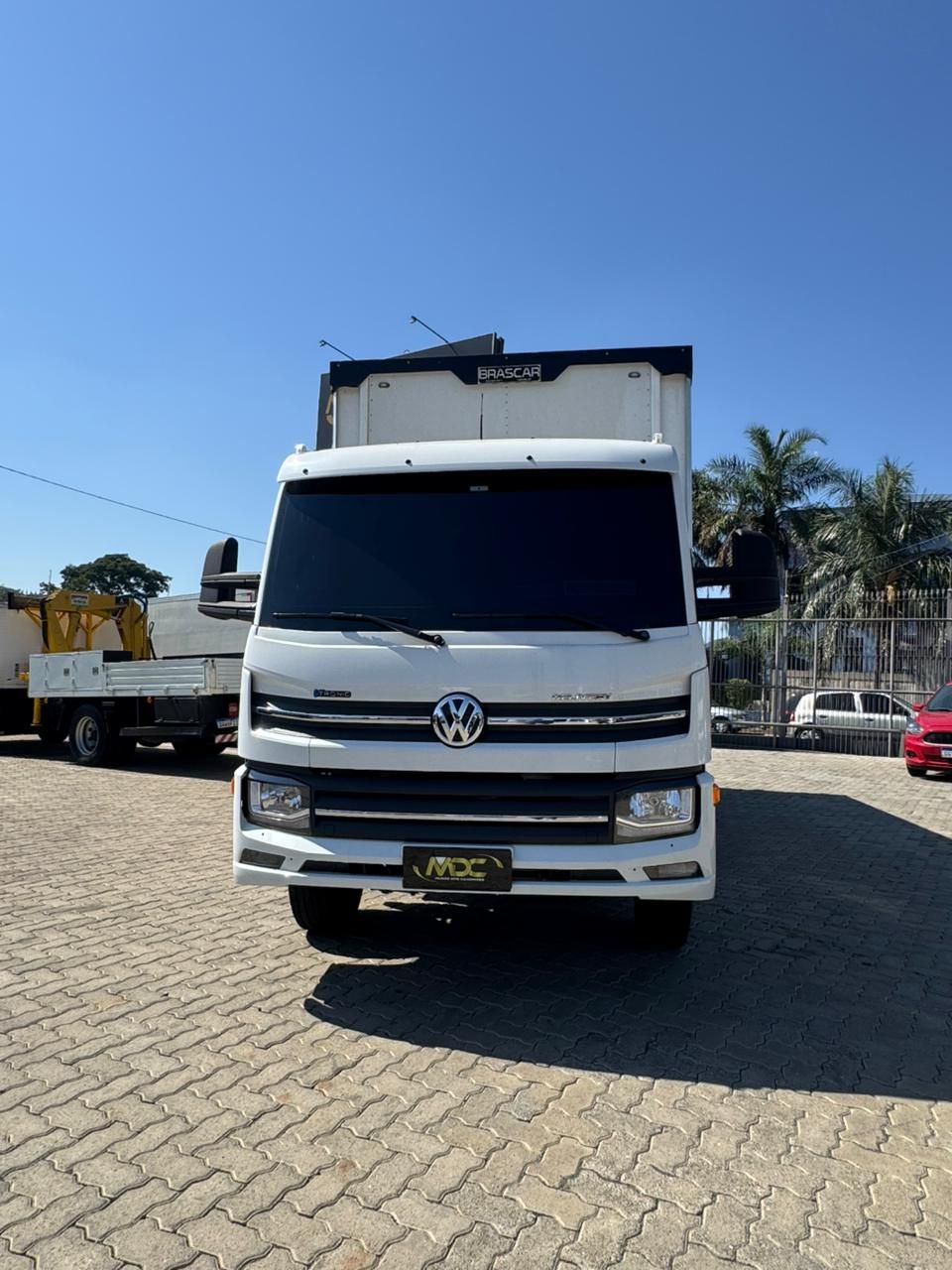 11-180 Delivery 4x2 2p (diesel)(E6) — foto 2
