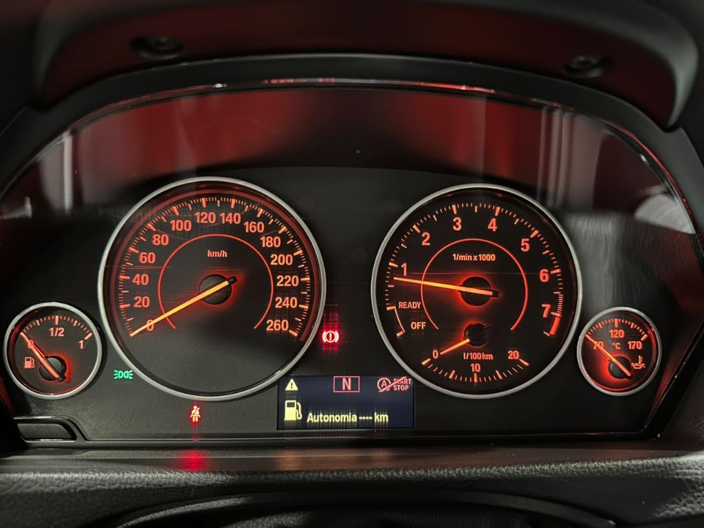 320iA 2.0 Turbo/ActiveFlex 16V/GP  4p — foto 10