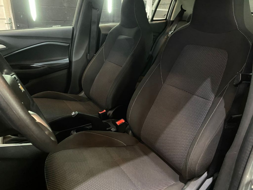ONIX HATCH LT 1.0 12V Flex 5p Mec. — foto 16