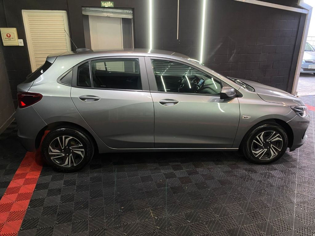 ONIX HATCH LT 1.0 12V Flex 5p Mec. — foto 4