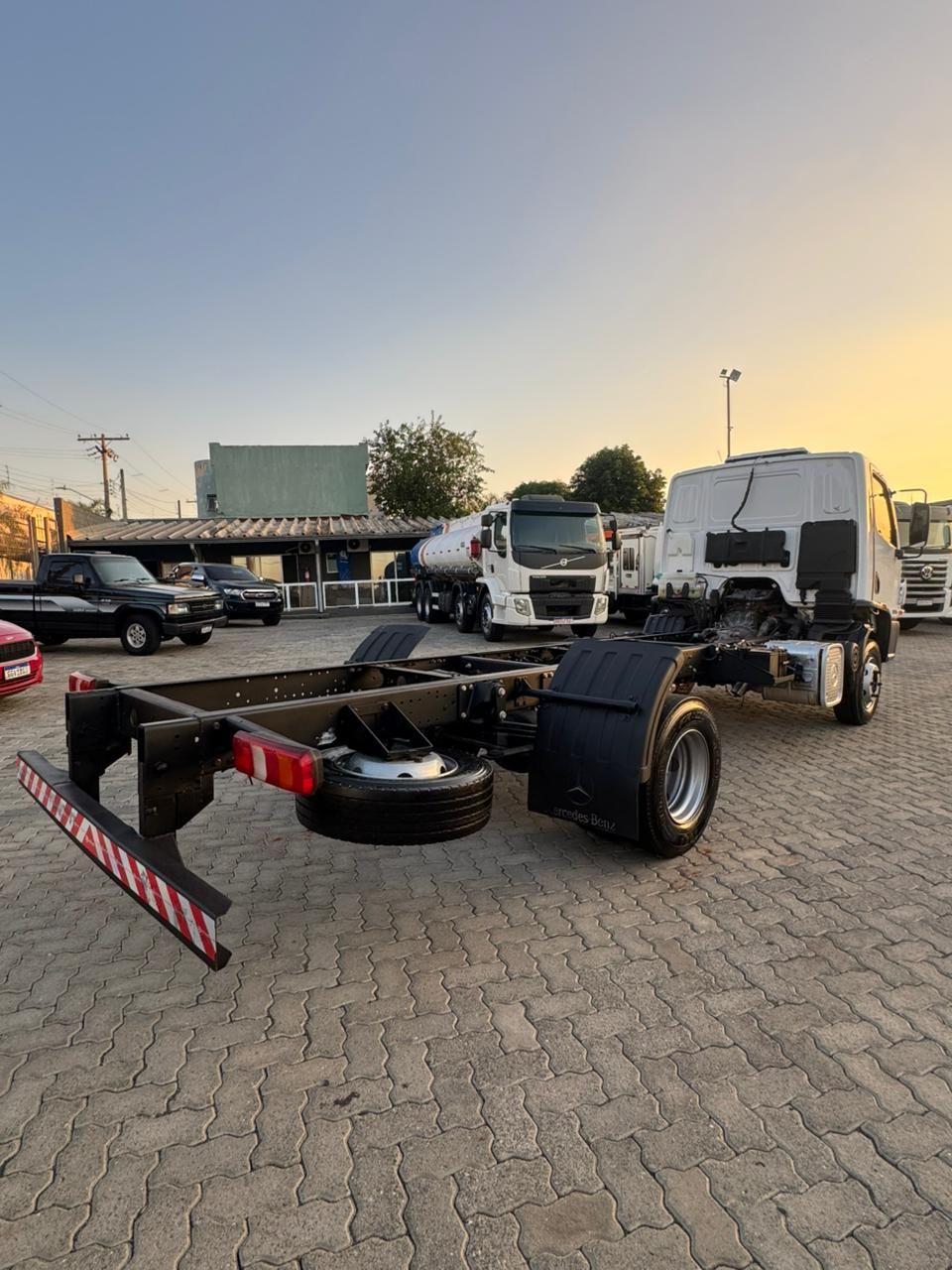 Accelo 1016 2p (diesel) (E5) — foto 5