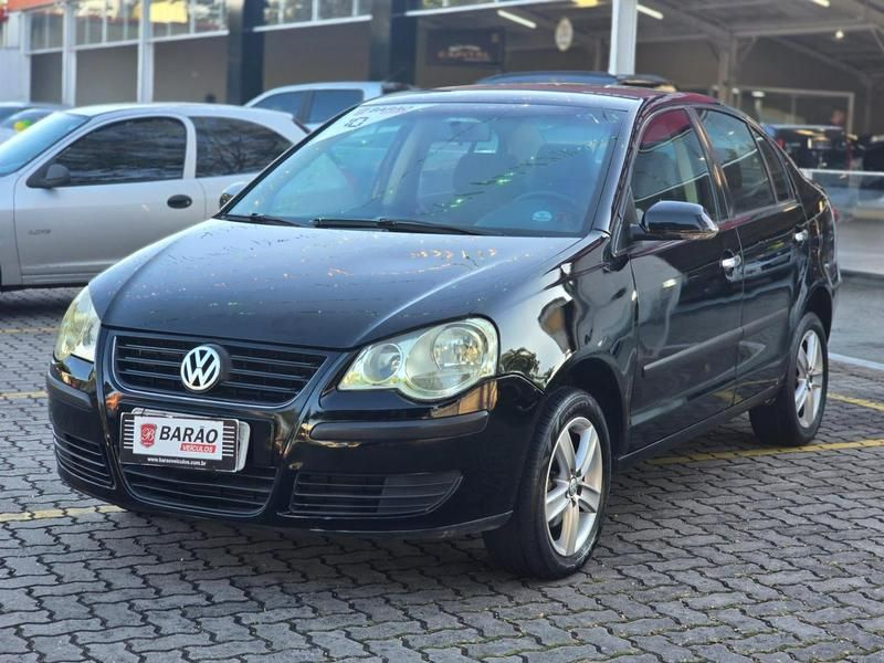 Volkswagen Polo Sedan I MOTION 1.6 TOTAL FLEX 4P 2010