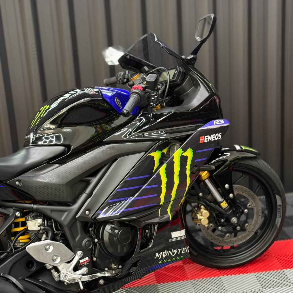 YZF R3 MONSTER — foto 13