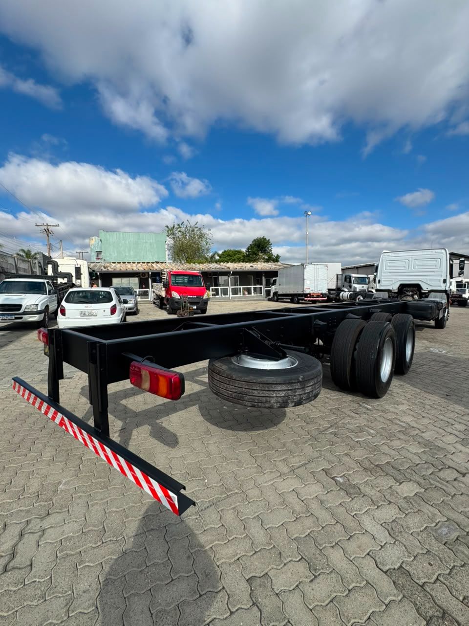 Atego 1719 6x2 2p  — foto 4
