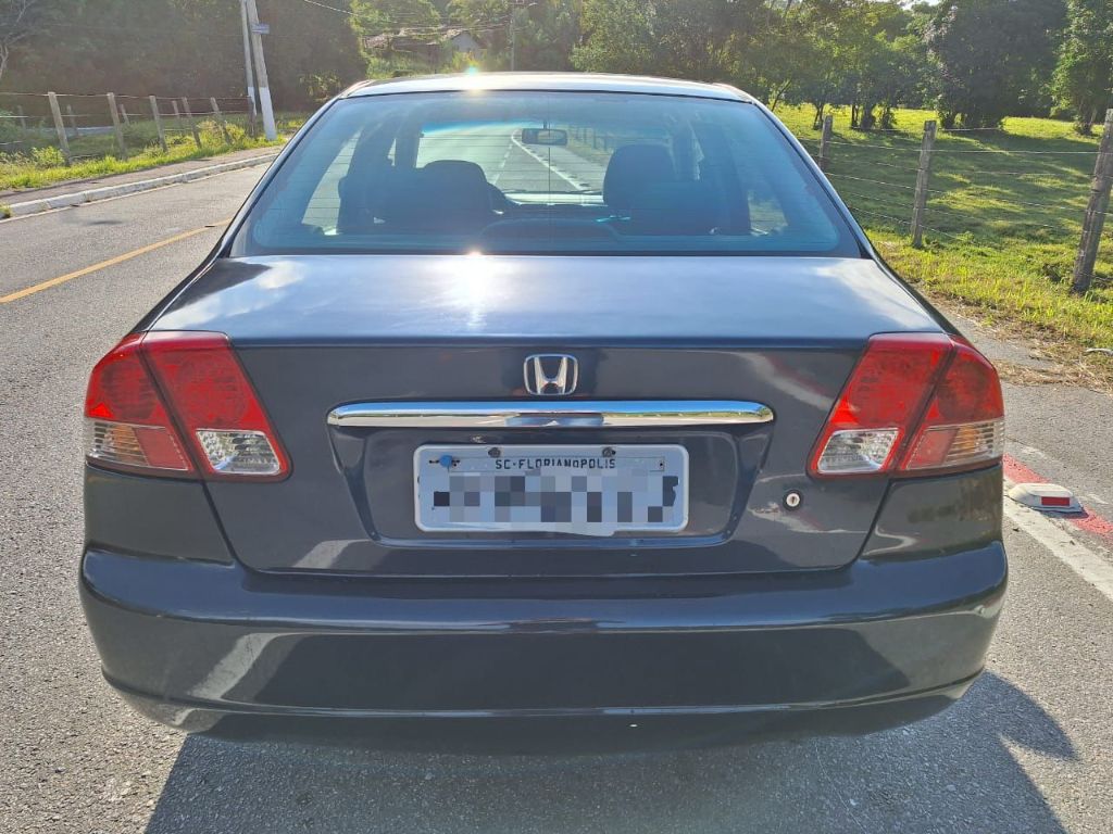 Civic Sedan LX 1.7 16V 115cv Mec. 4p — foto 6