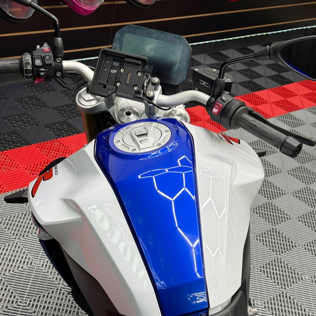 F 900 R Sport Plus — foto 7