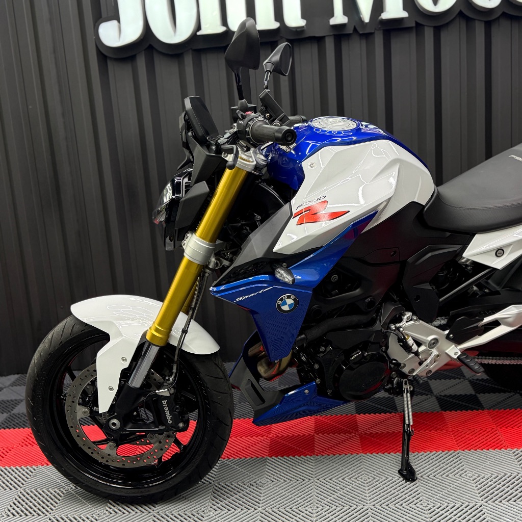 F 900 R Sport Plus — foto 11