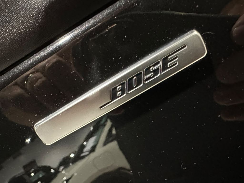 CAPTUR Intense Bose 1.6 16V Flex 5p Aut. — foto 26