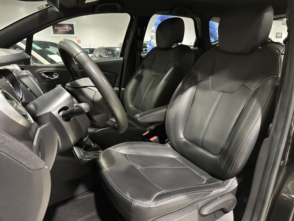 CAPTUR Intense Bose 1.6 16V Flex 5p Aut. — foto 20