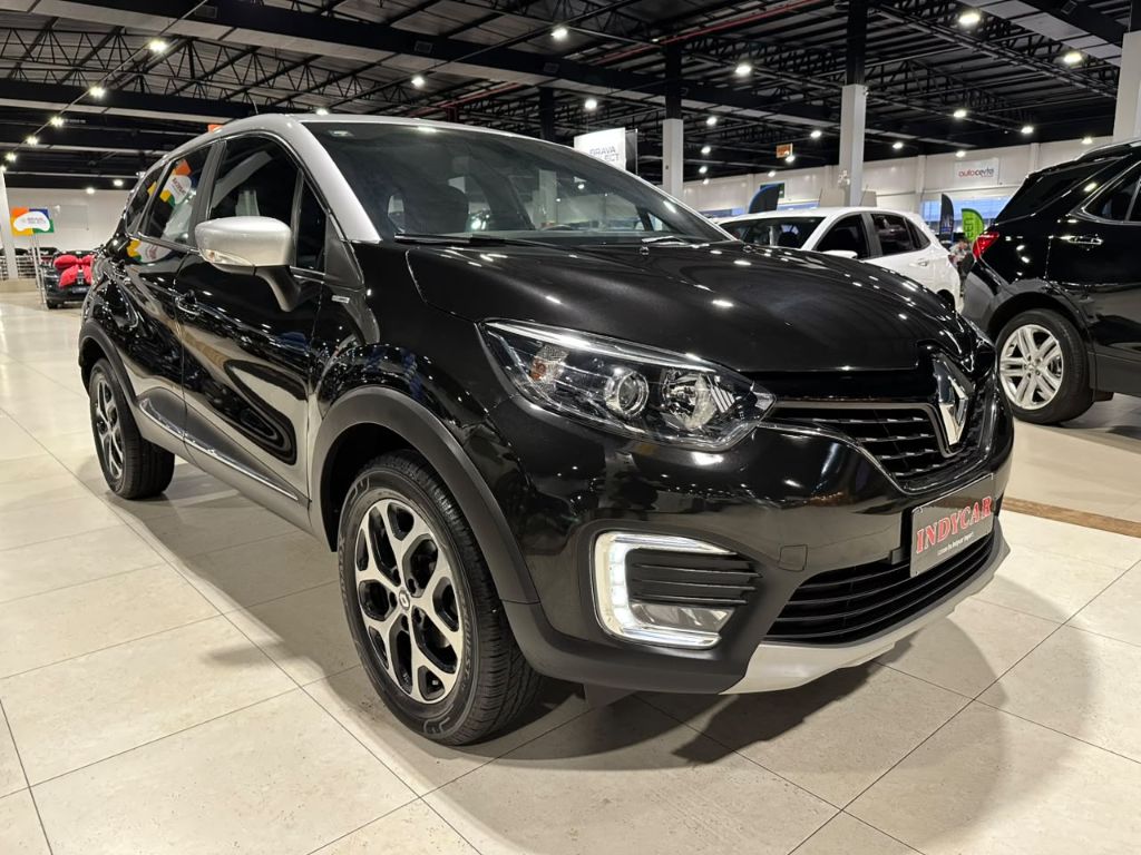 CAPTUR Intense Bose 1.6 16V Flex 5p Aut. — foto 3