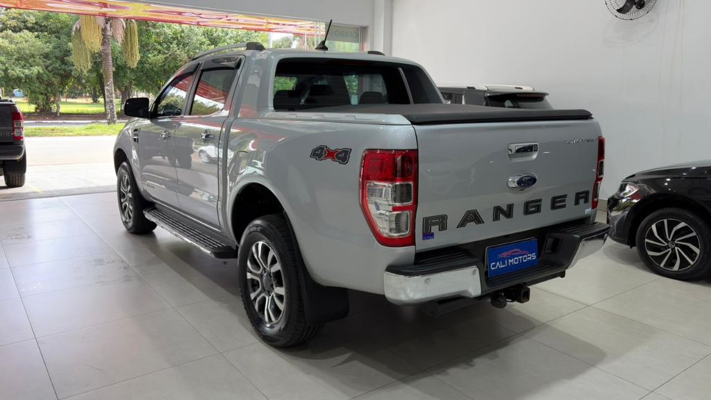 Ranger Limited 3.2 4x4 CD Diesel Aut.