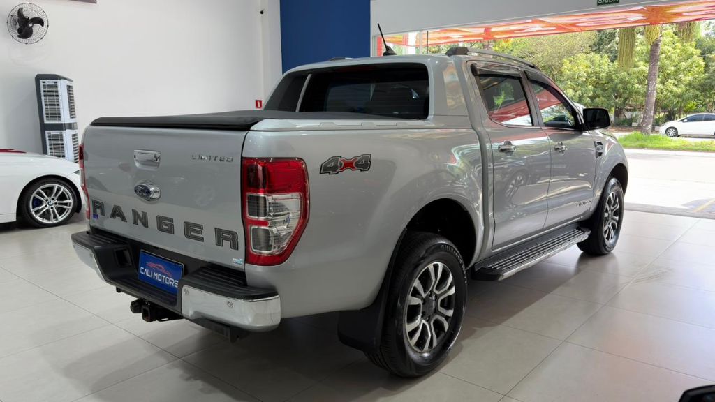 Ranger Limited 3.2 4x4 CD Diesel Aut.