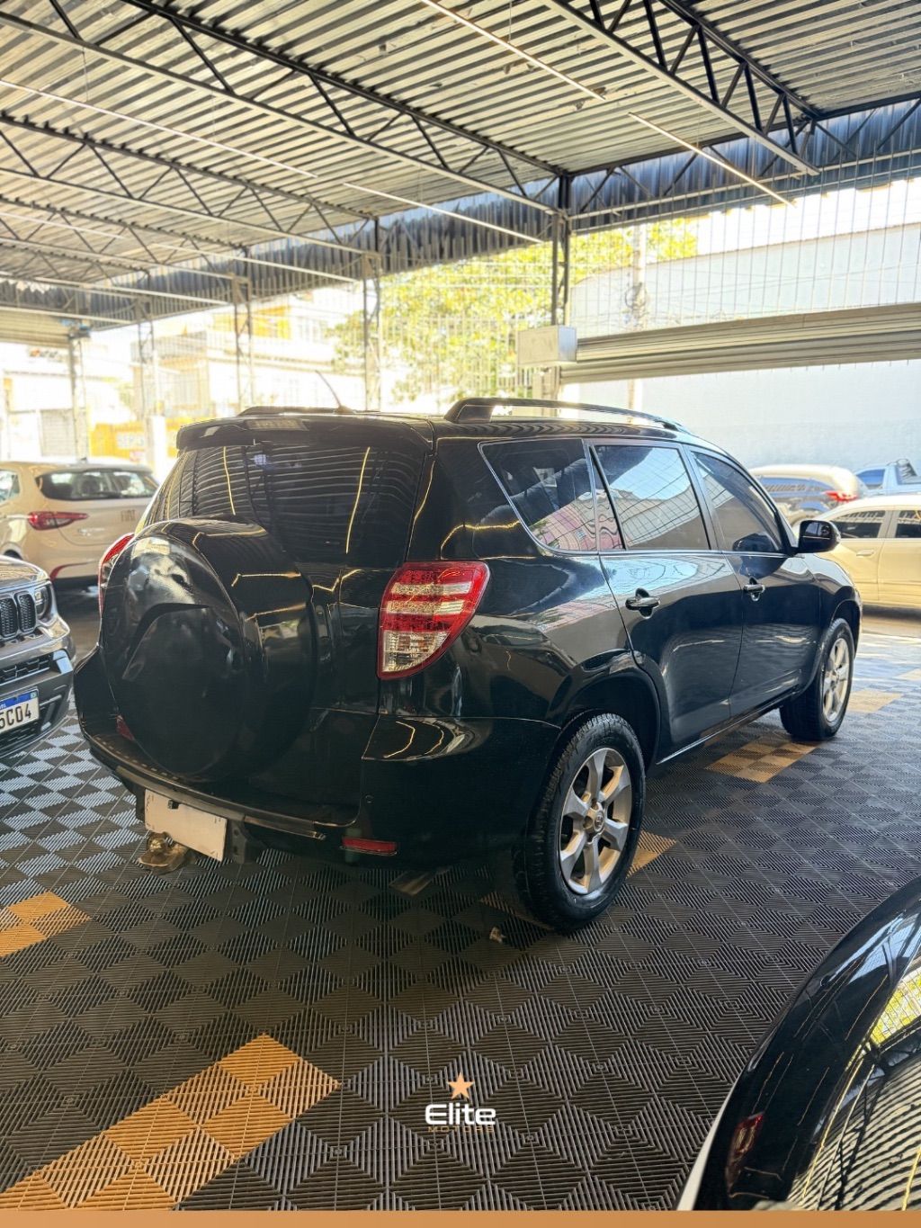 RAV4 2.4 4x2 16V 170cv Aut. — foto 2