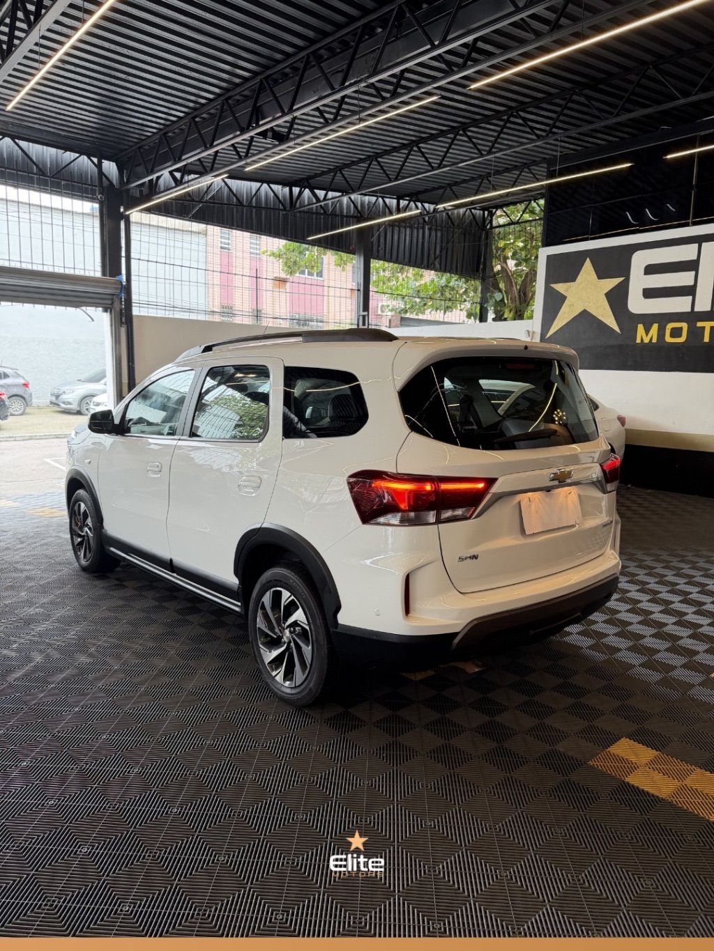 SPIN PREMIER 1.8 8V Econo.Flex 5p Aut. — foto 3