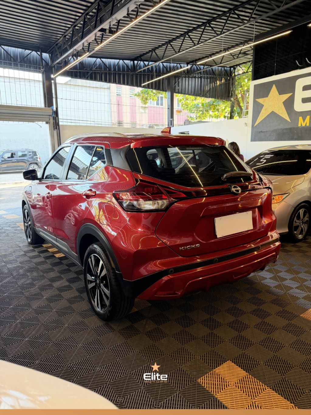 KICKS Advance 1.6 16V Flex Aut. — foto 2