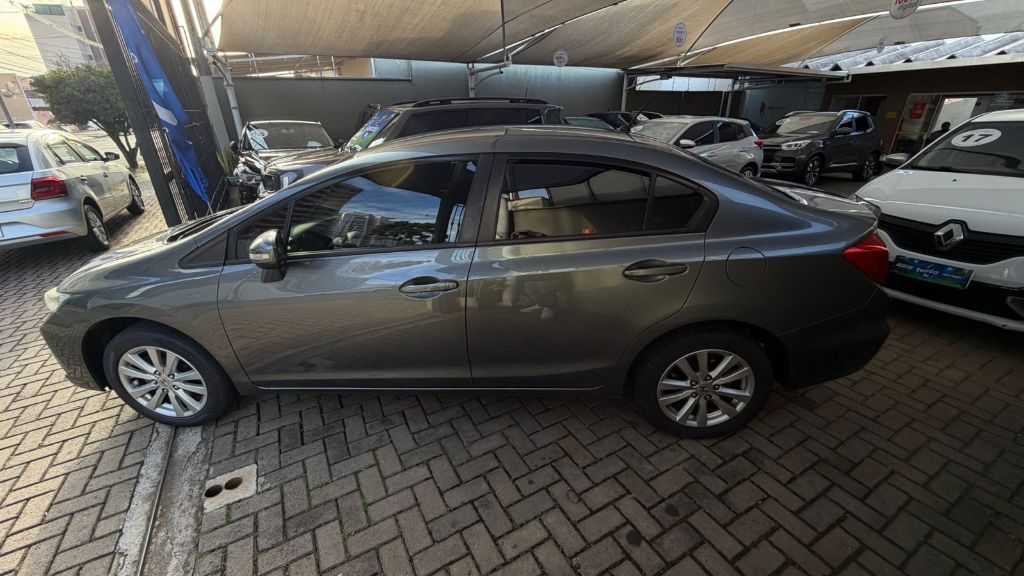 Civic Sedan LXR 2.0 Flexone 16V Aut. 4p — foto 4
