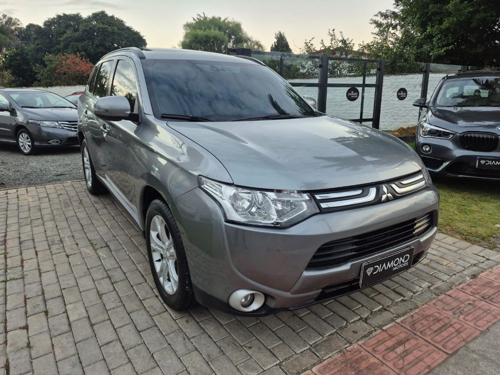 OUTLANDER 2.0 16V 160cv Aut.
