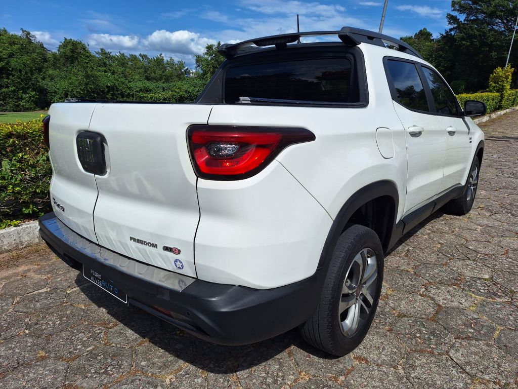 Toro Freedom 2.0 16V 4x4 TB Diesel Aut. — foto 4