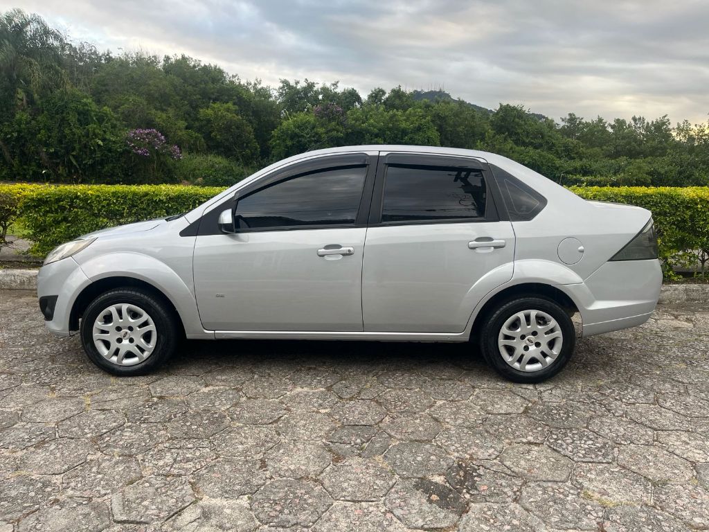 Fiesta Sedan SE 1.6 16V Flex 4p — foto 8