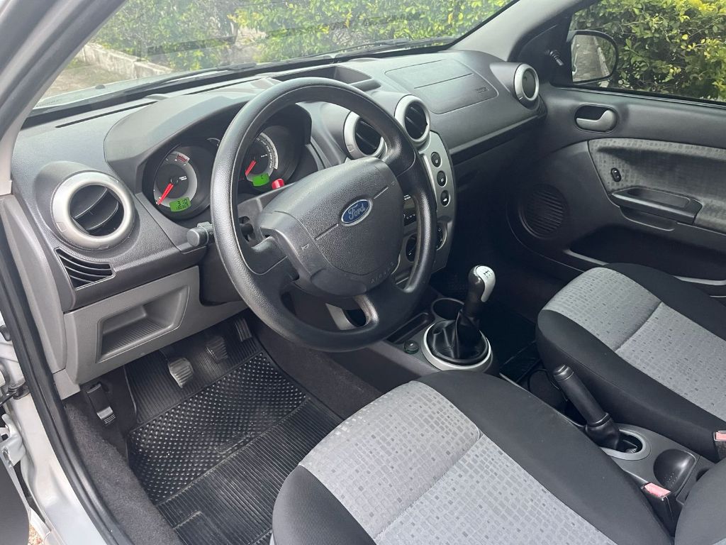 Fiesta Sedan SE 1.6 16V Flex 4p — foto 10