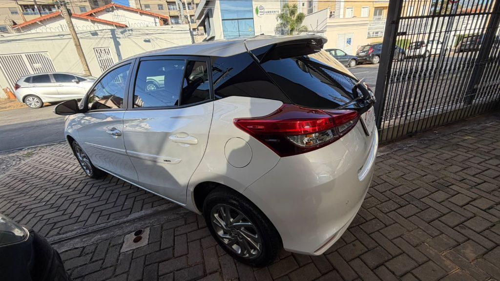 YARIS XS 1.5 Flex 16V 5p Aut. — foto 4