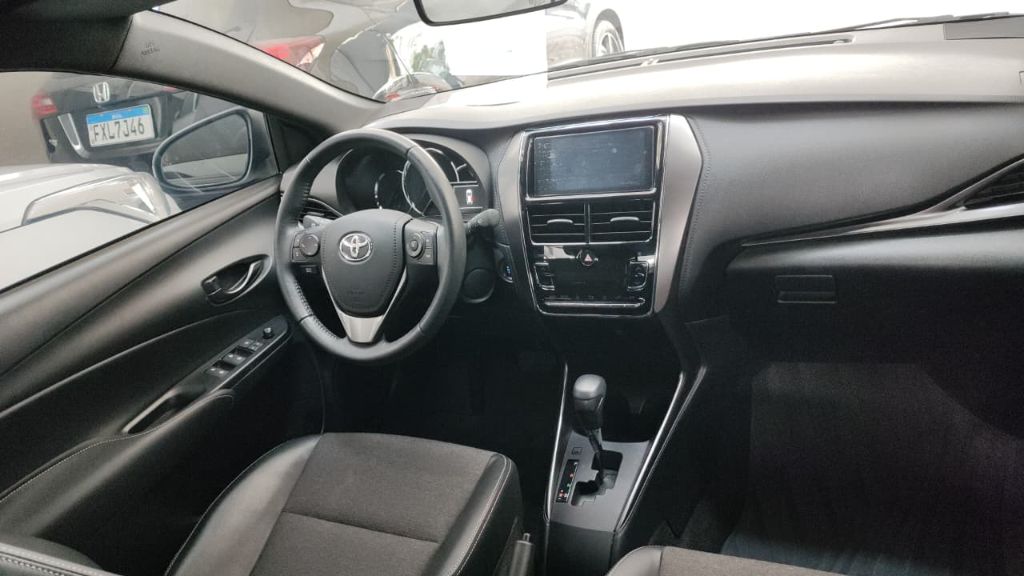 YARIS XS 1.5 Flex 16V 5p Aut. — foto 19
