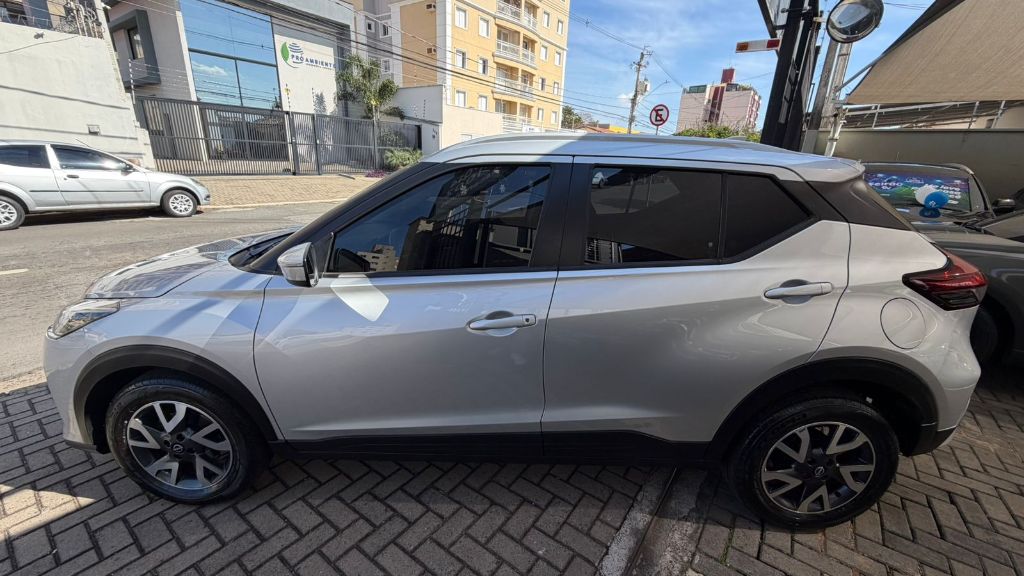 KICKS Sense 1.6 16V Flex Aut. — foto 8