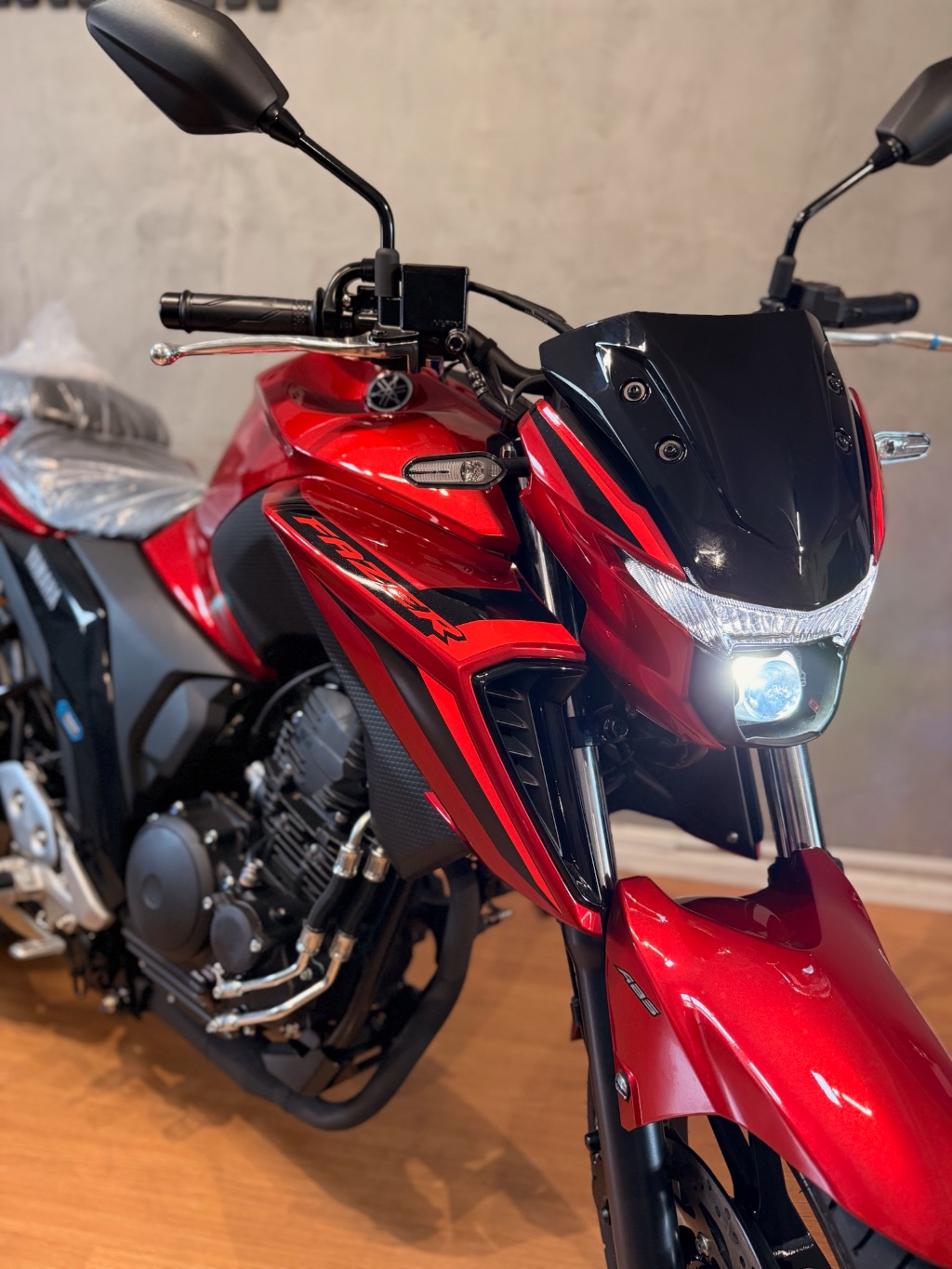 FZ25 250 FAZER CONNECTED — foto 3