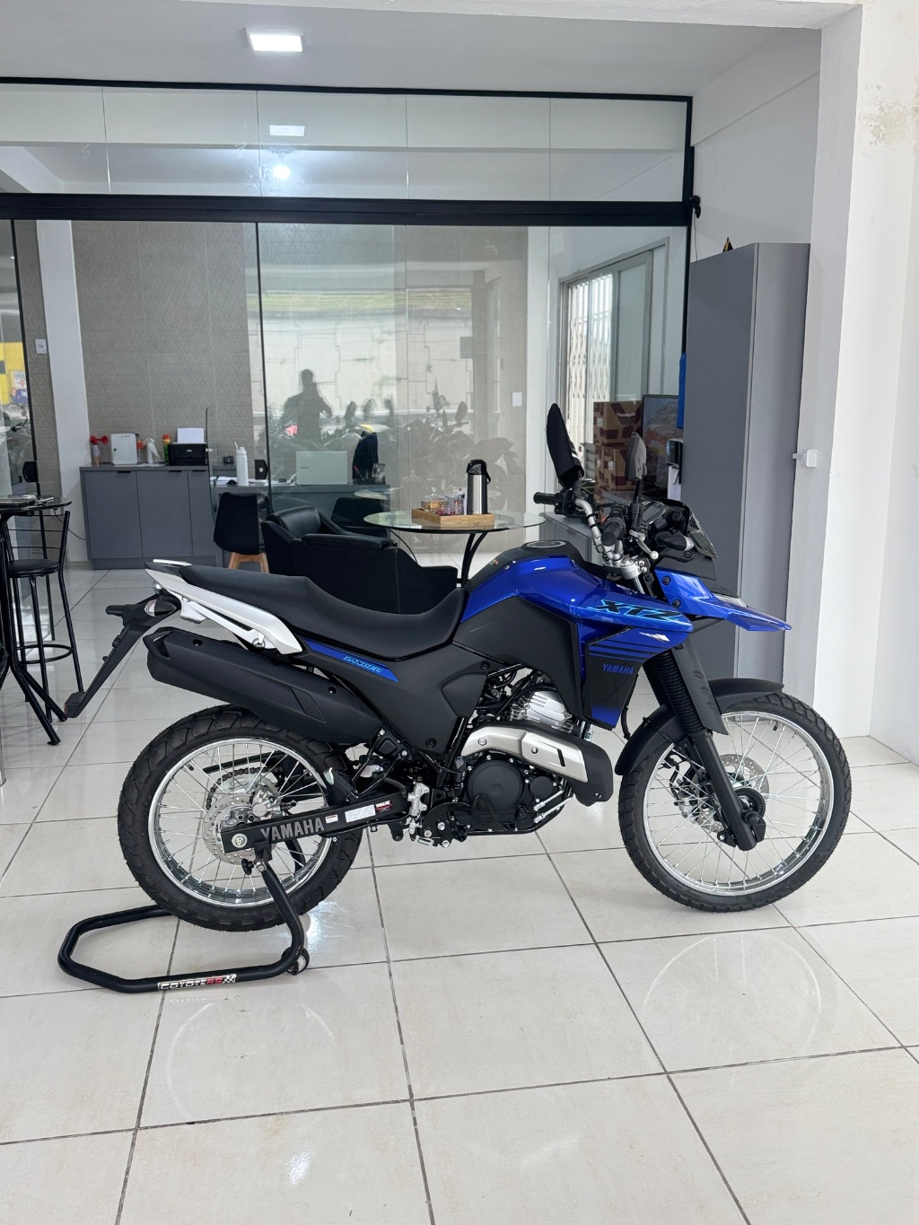 XTZ 250 LANDER CONNECTED — foto 2