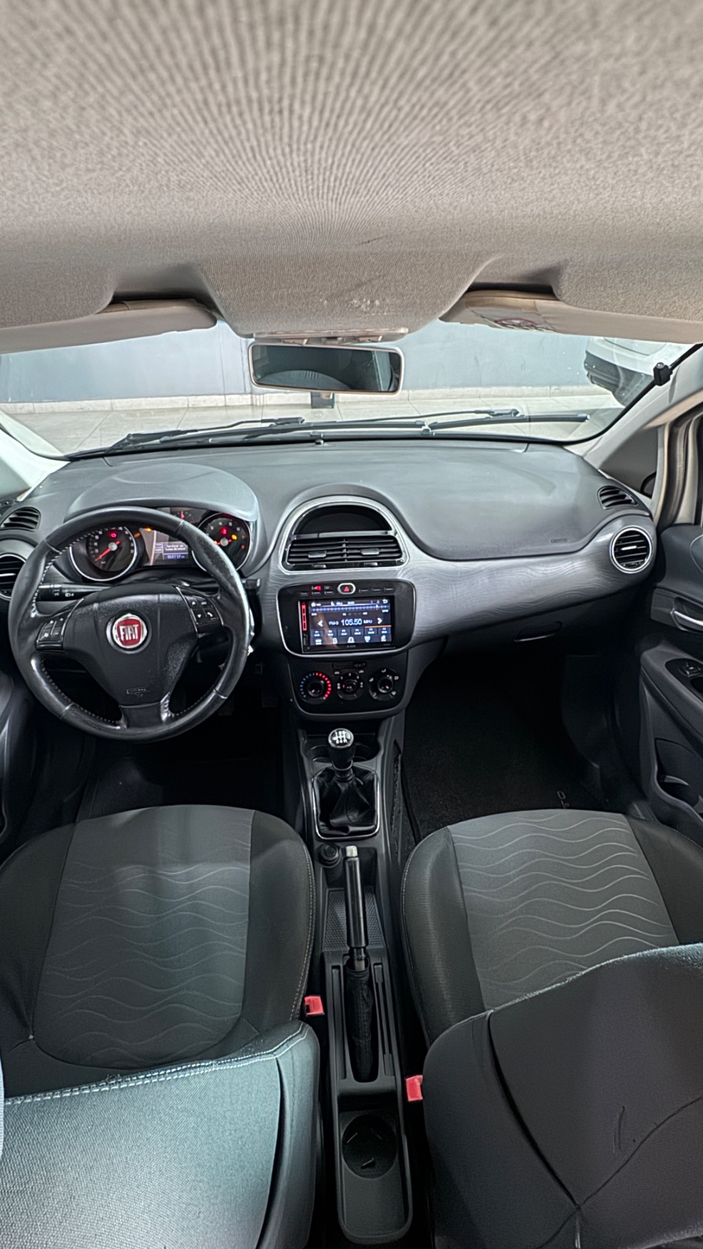 Punto ESSENCE 1.6 Flex 16V 5p — foto 5