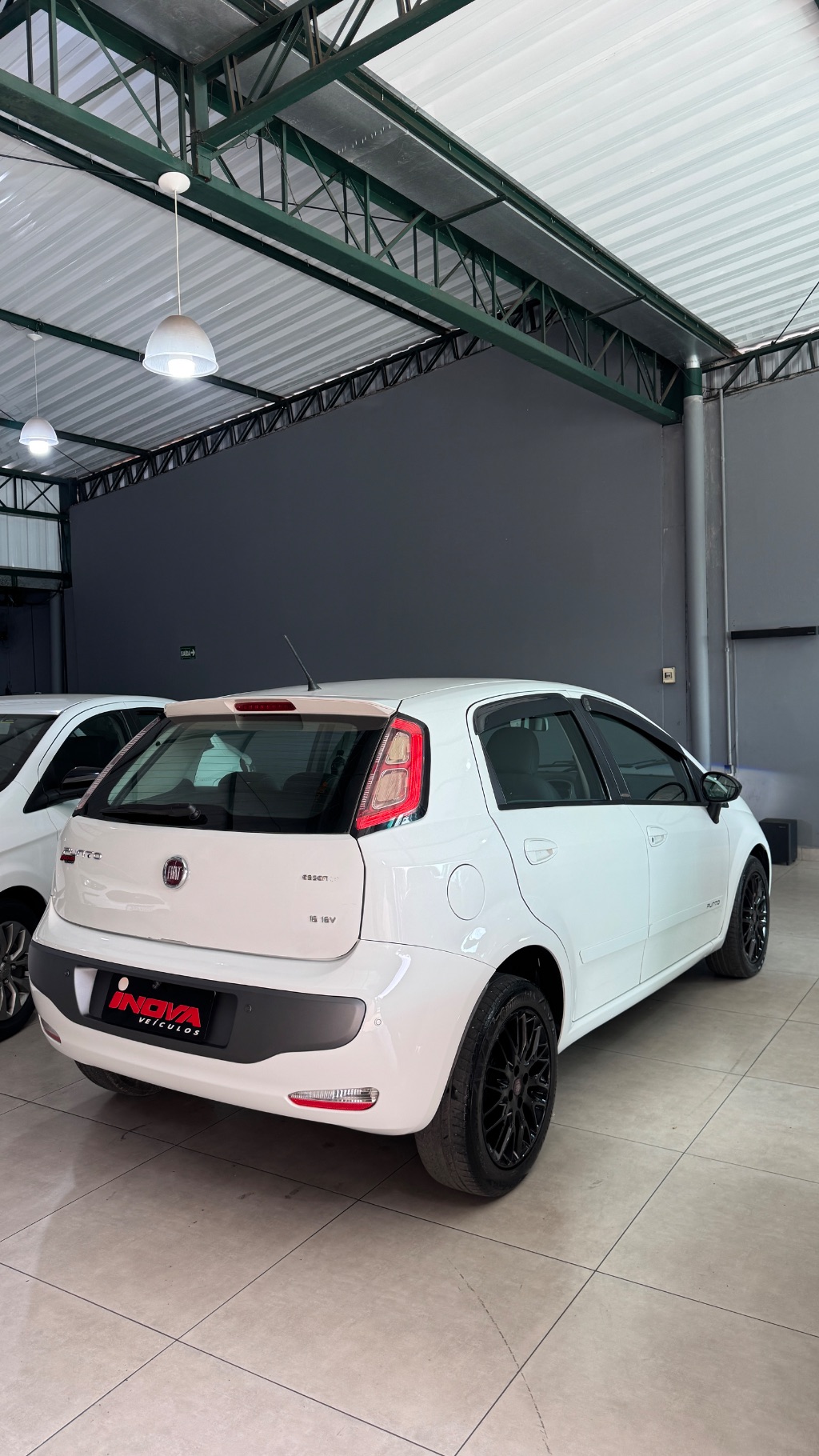 Punto ESSENCE 1.6 Flex 16V 5p — foto 10